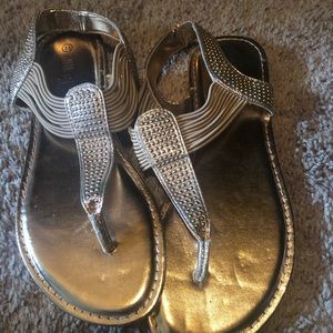 Cute sandals never worn.